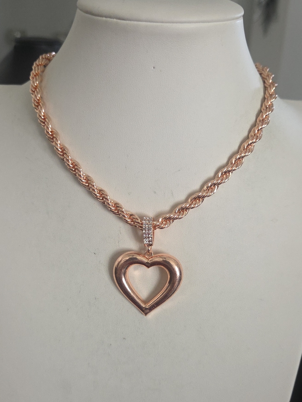 Paparazzi Academy Rose Gold Necklace NWT